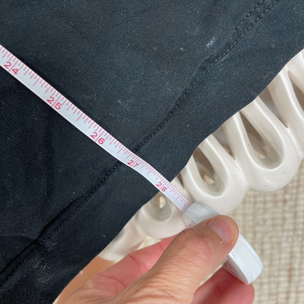 Lululemon - Picture 8 of 13